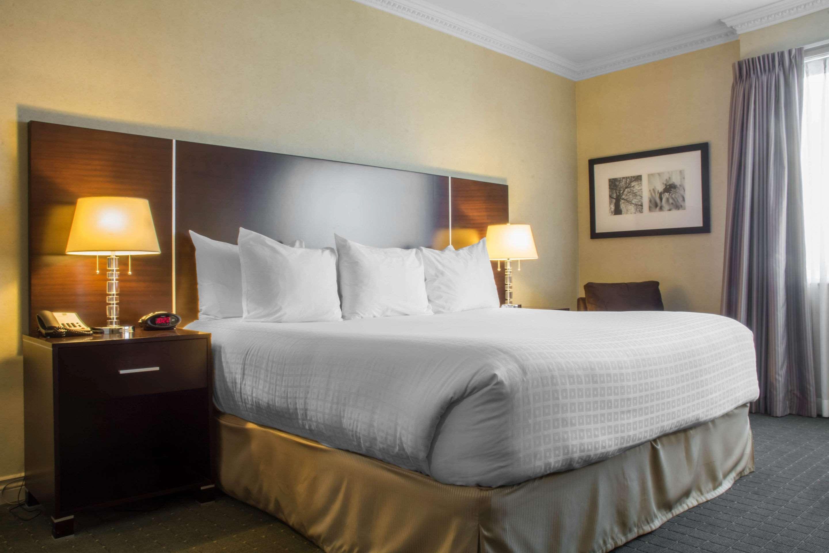 Towneplace Suites By Marriott Toronto Оквілл Екстер'єр фото