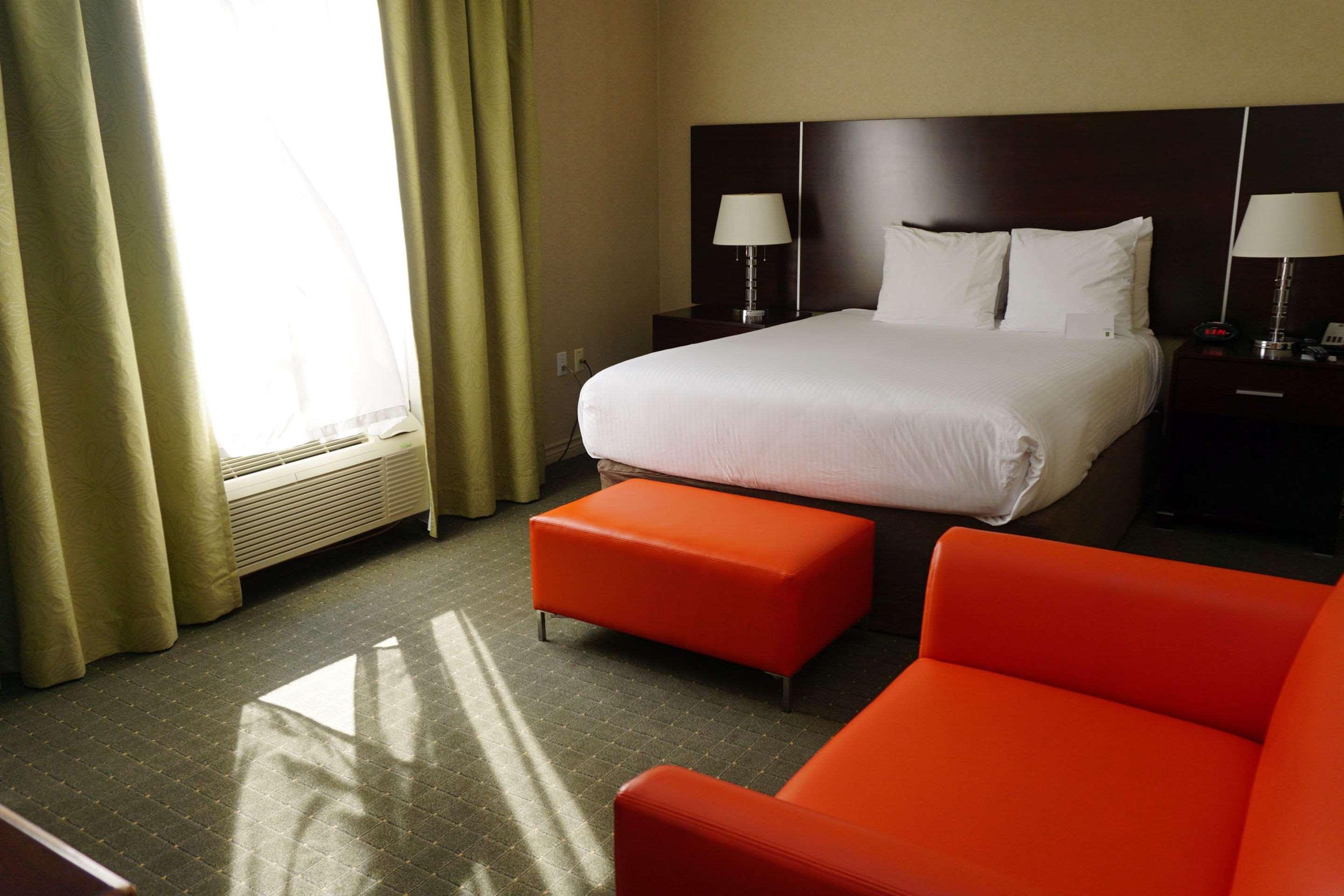 Towneplace Suites By Marriott Toronto Оквілл Екстер'єр фото