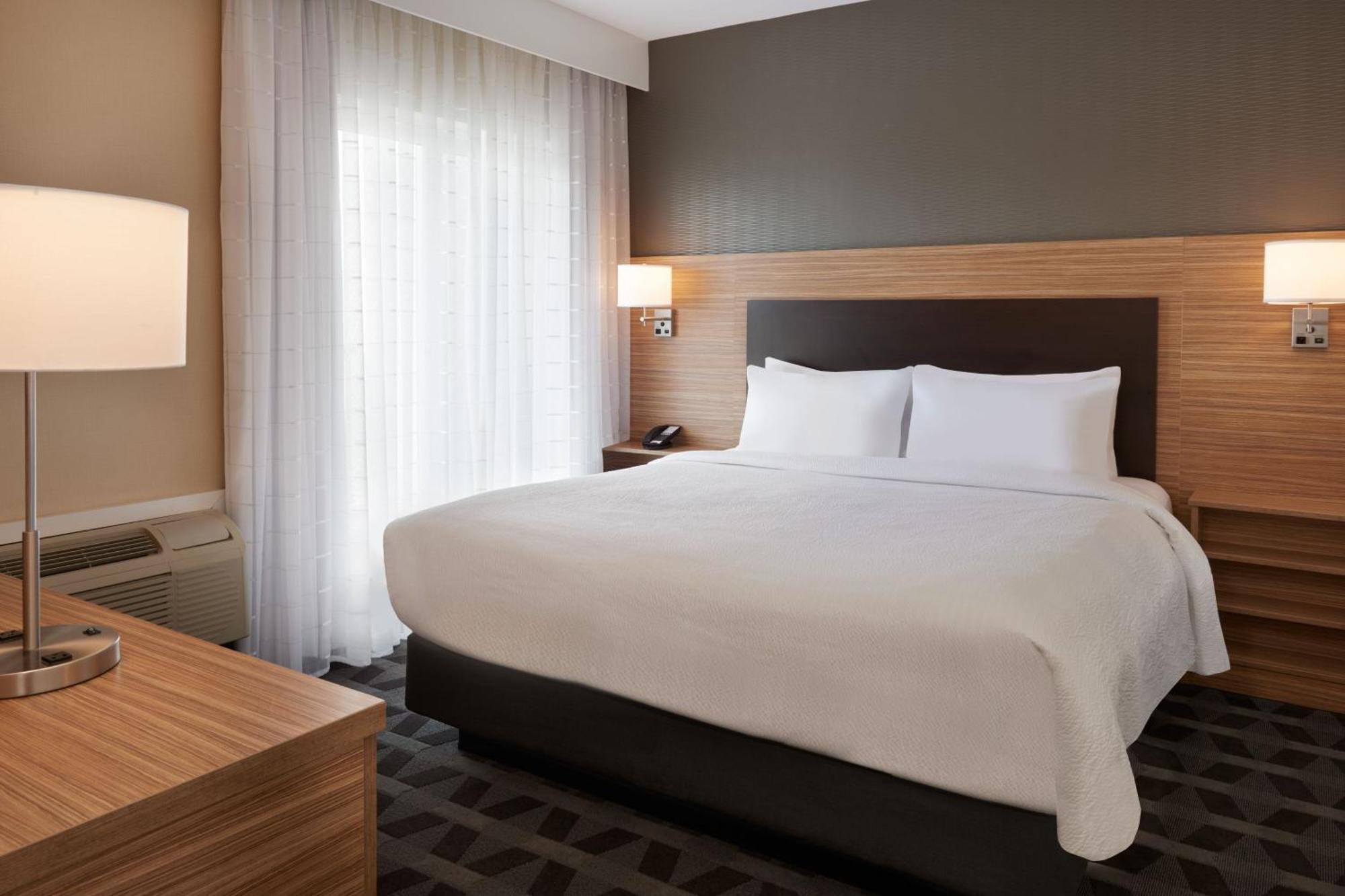 Towneplace Suites By Marriott Toronto Оквілл Екстер'єр фото