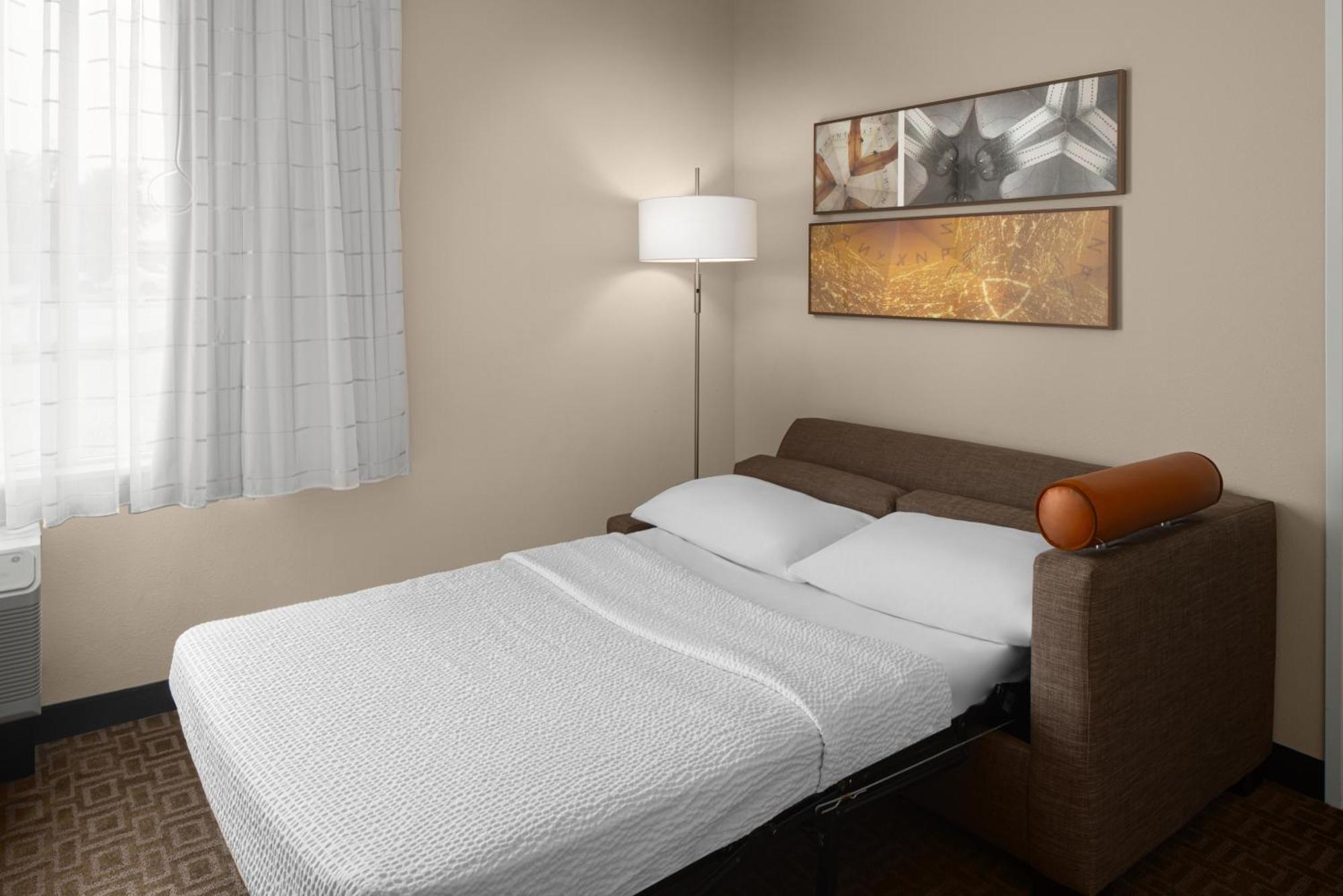 Towneplace Suites By Marriott Toronto Оквілл Екстер'єр фото